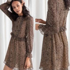 & Other Stories Paris Atelier zig zag ruffle sheer mini dress Size 12 🦋